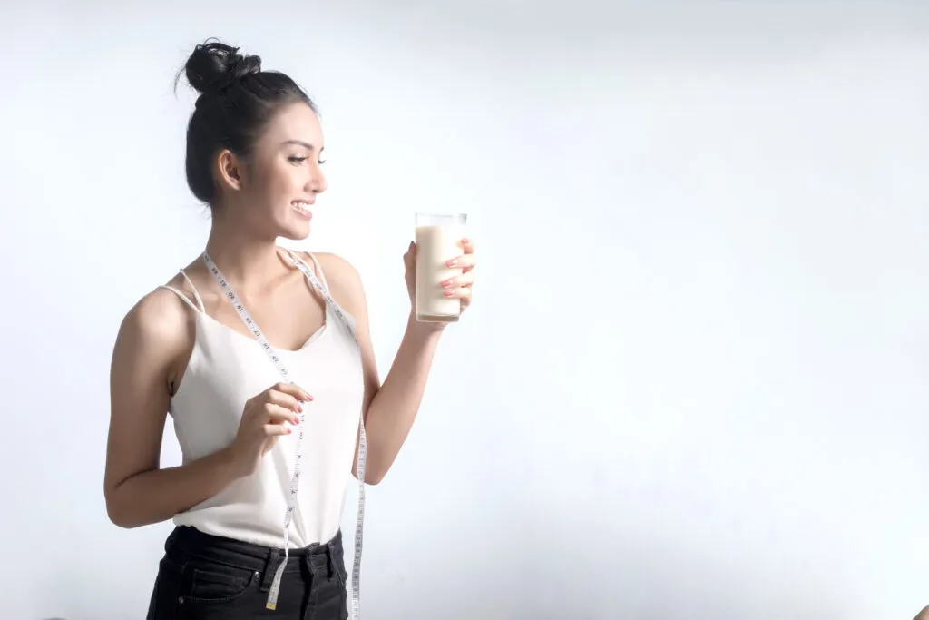 Sữa hạt giúp cải thiện tiêu hóa và hỗ trợ giảm cân.