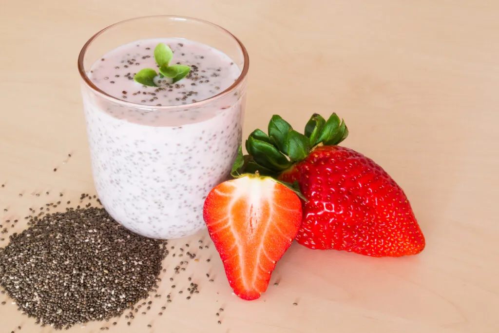 healthy breakfast with yogurt chia strawberry